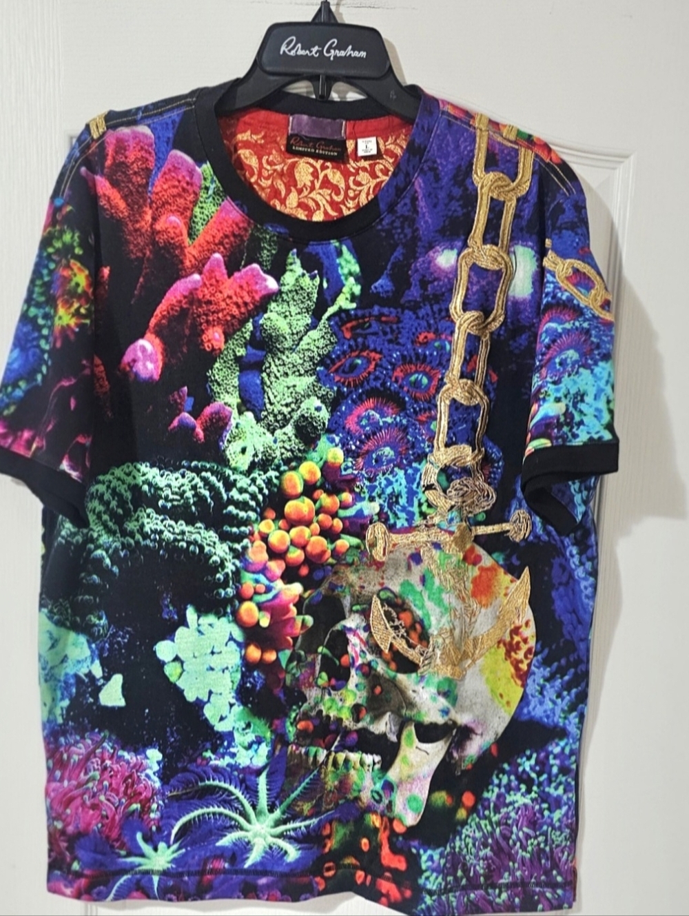 Robert Graham Multicolor Coral & Skull Graphic Short Sleeve Tee